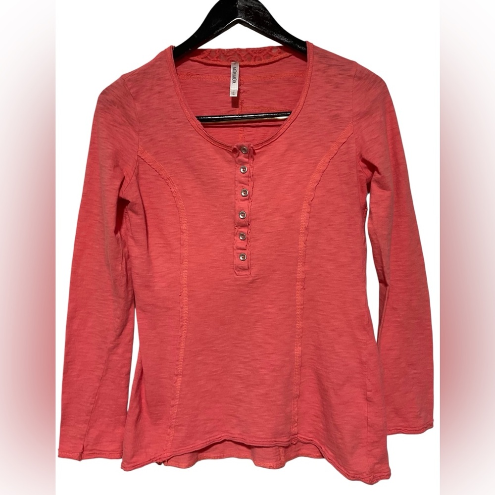 Mur Mur Coral Button Detail Long Sleeve Top - Size S
